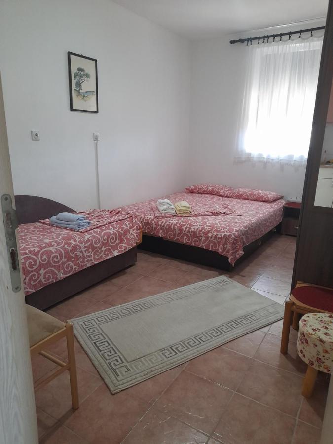 Apartman Sb Ulcinj Exterior photo